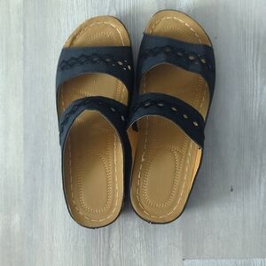 Cute barely worn sandals